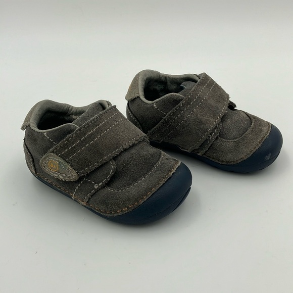 Stride Rite - Picture 1 of 7